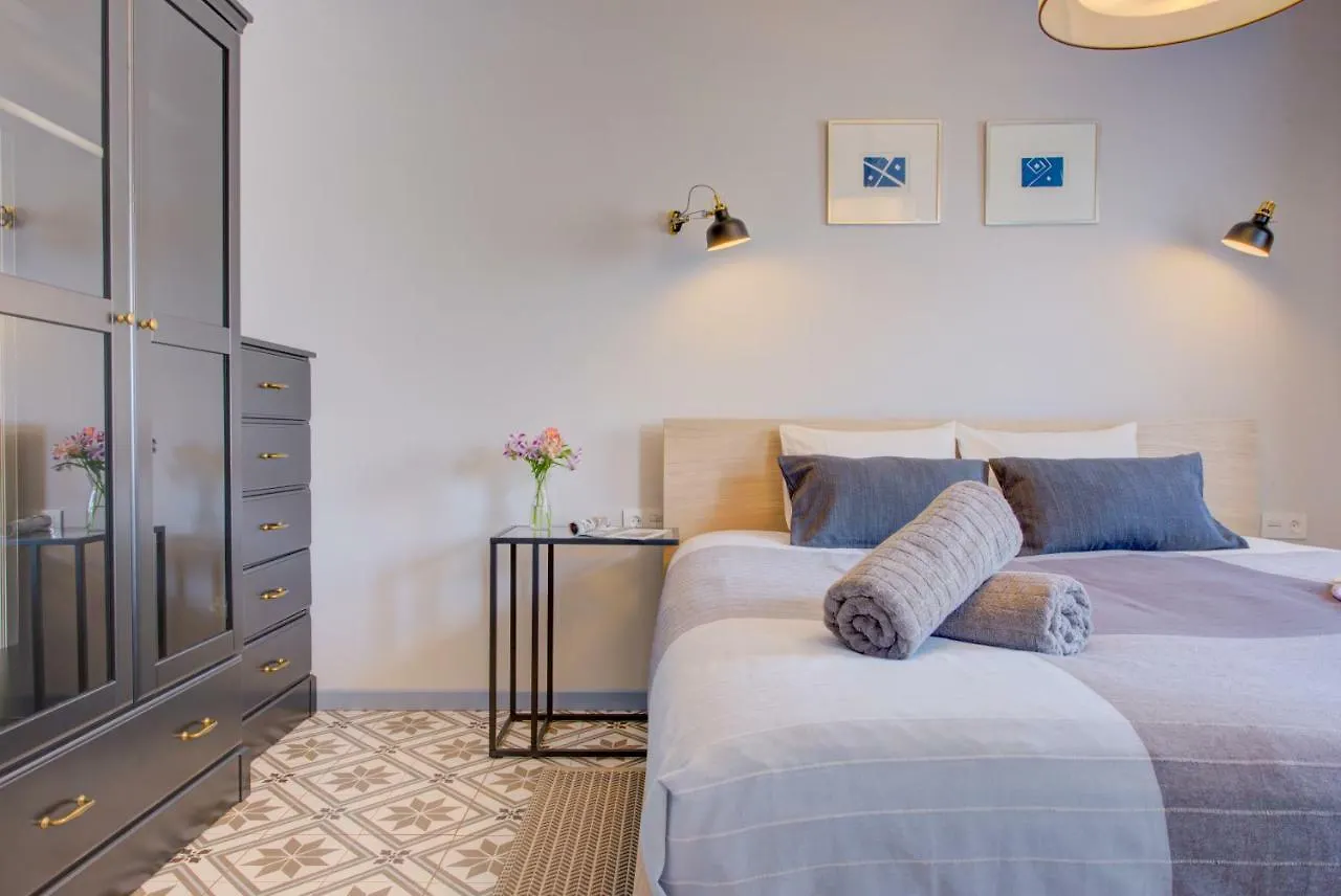 Modern, Bright And Welcoming Oceanfront Apartment Puerto de Santiago